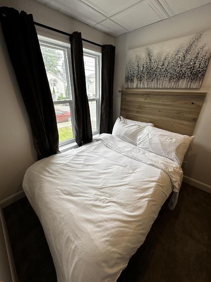 Le Chambreur Rouyn-Noranda Exterior photo